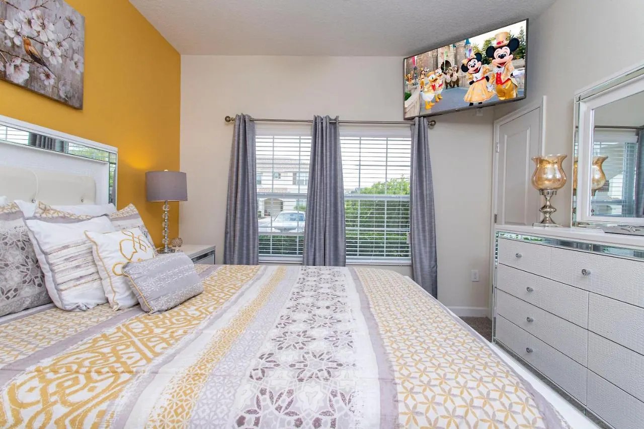 Holiday home Stunning Four Bedroom W/ Screened Pool Close To Disney 1559 Four Corners