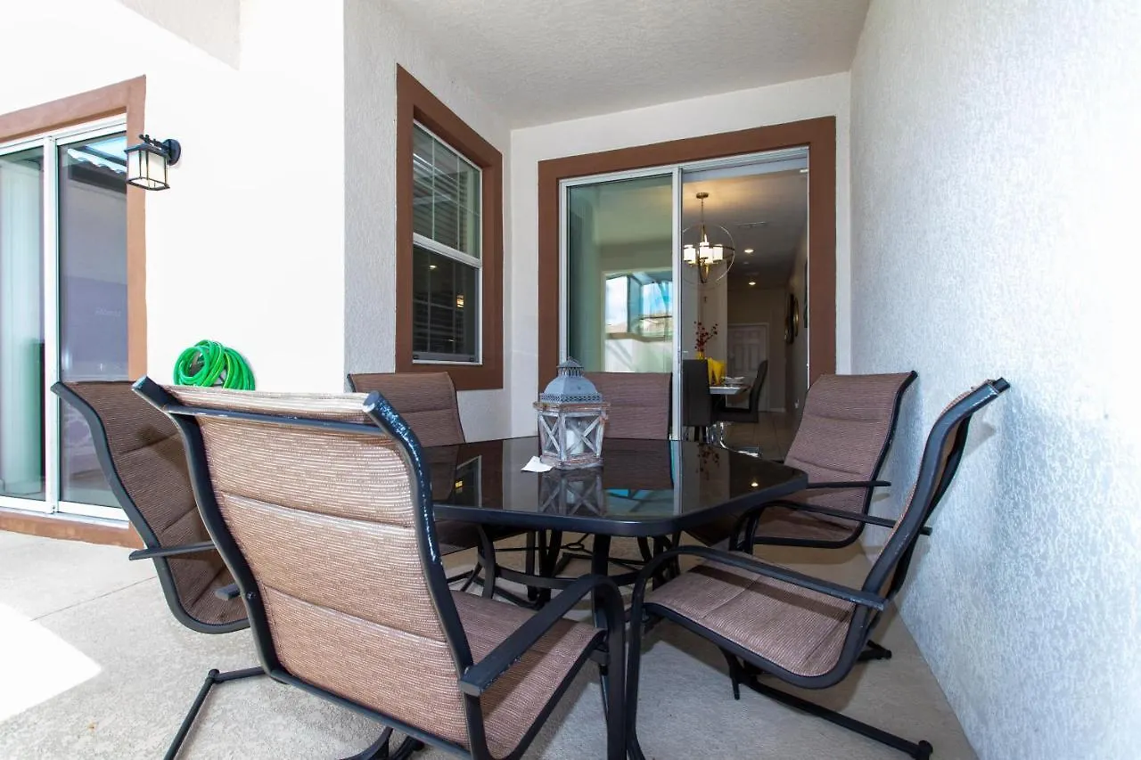 Stunning Four Bedroom W/ Screened Pool Close To Disney 1559 Four Corners 0*,